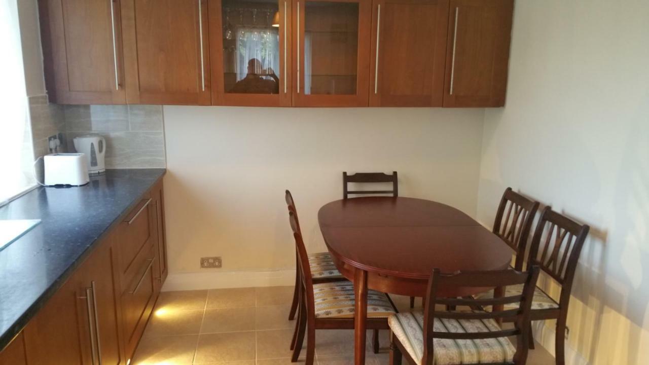 Elegant And Spacious 2 Bedroom 바넷 외부 사진
