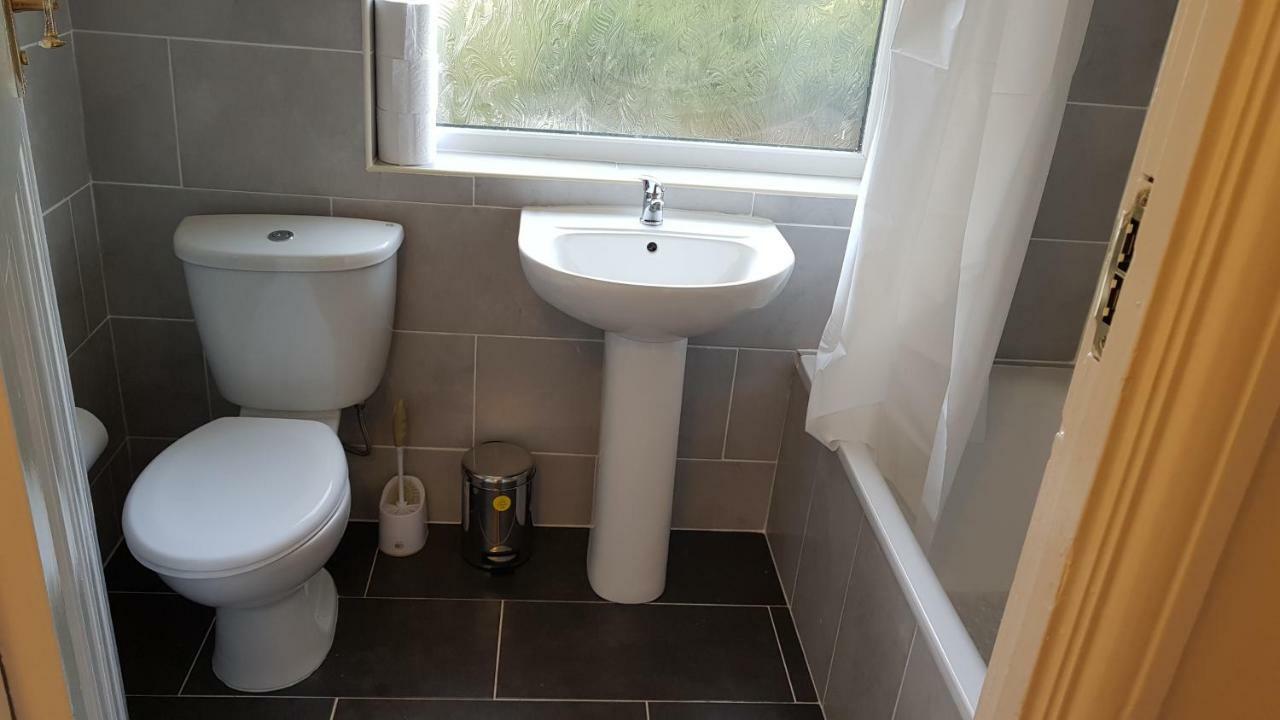 Elegant And Spacious 2 Bedroom 바넷 외부 사진