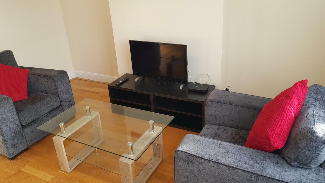 Elegant And Spacious 2 Bedroom 바넷 외부 사진