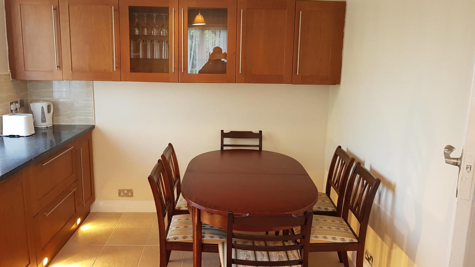 Elegant And Spacious 2 Bedroom 바넷 외부 사진