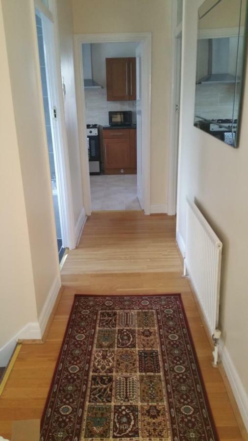 Elegant And Spacious 2 Bedroom 바넷 외부 사진