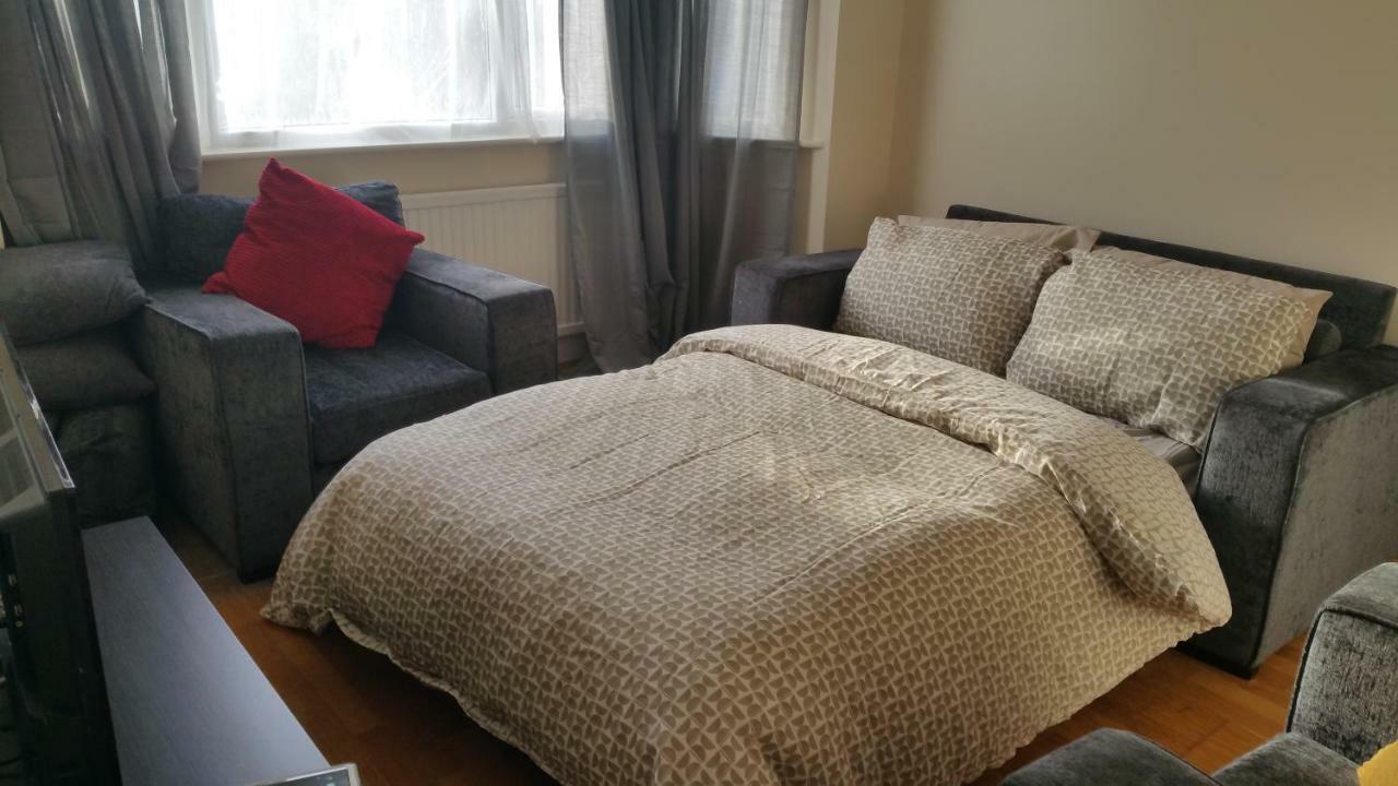 Elegant And Spacious 2 Bedroom 바넷 외부 사진