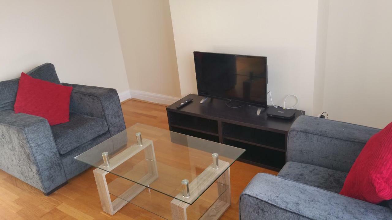 Elegant And Spacious 2 Bedroom 바넷 외부 사진